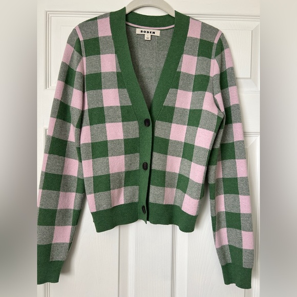 Boden Sweaters - Boden Pink and Green Checked V-Neck Gingham Cardigan